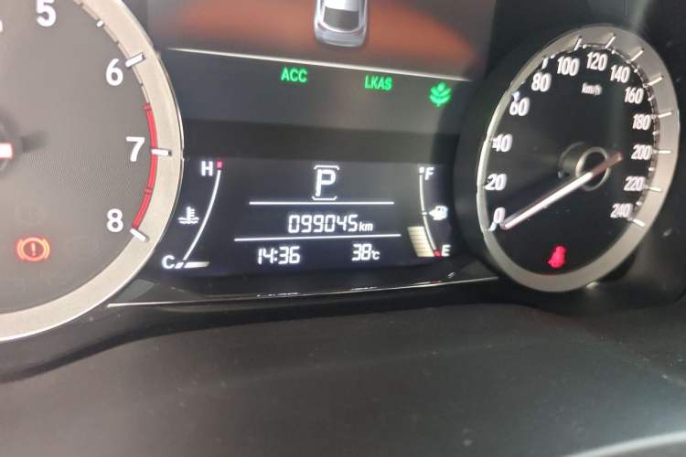 Used Honda UR-V 2020 240TURBO Front-Wheel Drive Elegant Edition Odometer Close Up