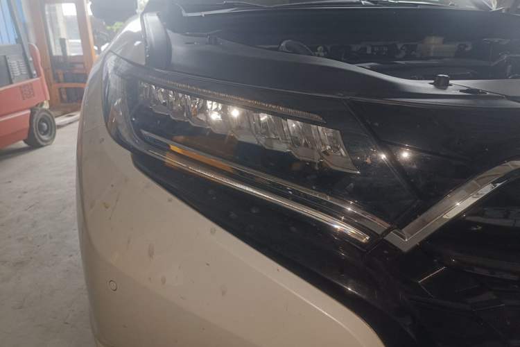 Used Honda UR-V 2020 370TURBO Two-Wheel Drive Luxury Edition Right Front Headlight