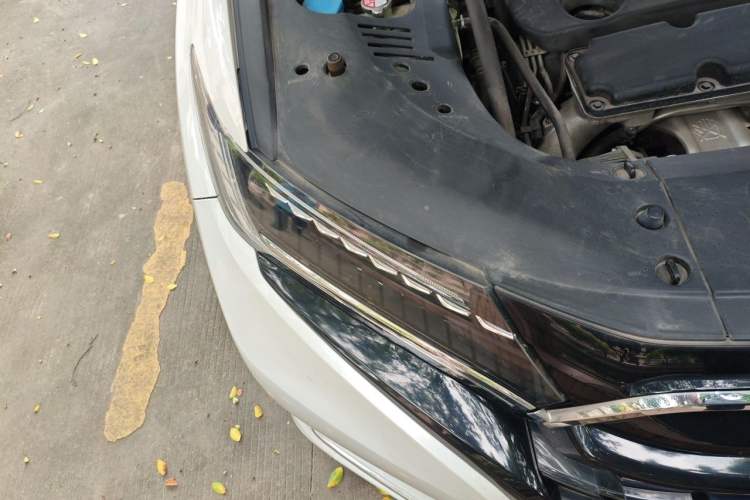 Used Honda UR-V 2020 370TURBO Two-Wheel Drive Luxury Edition Right Front Headlight