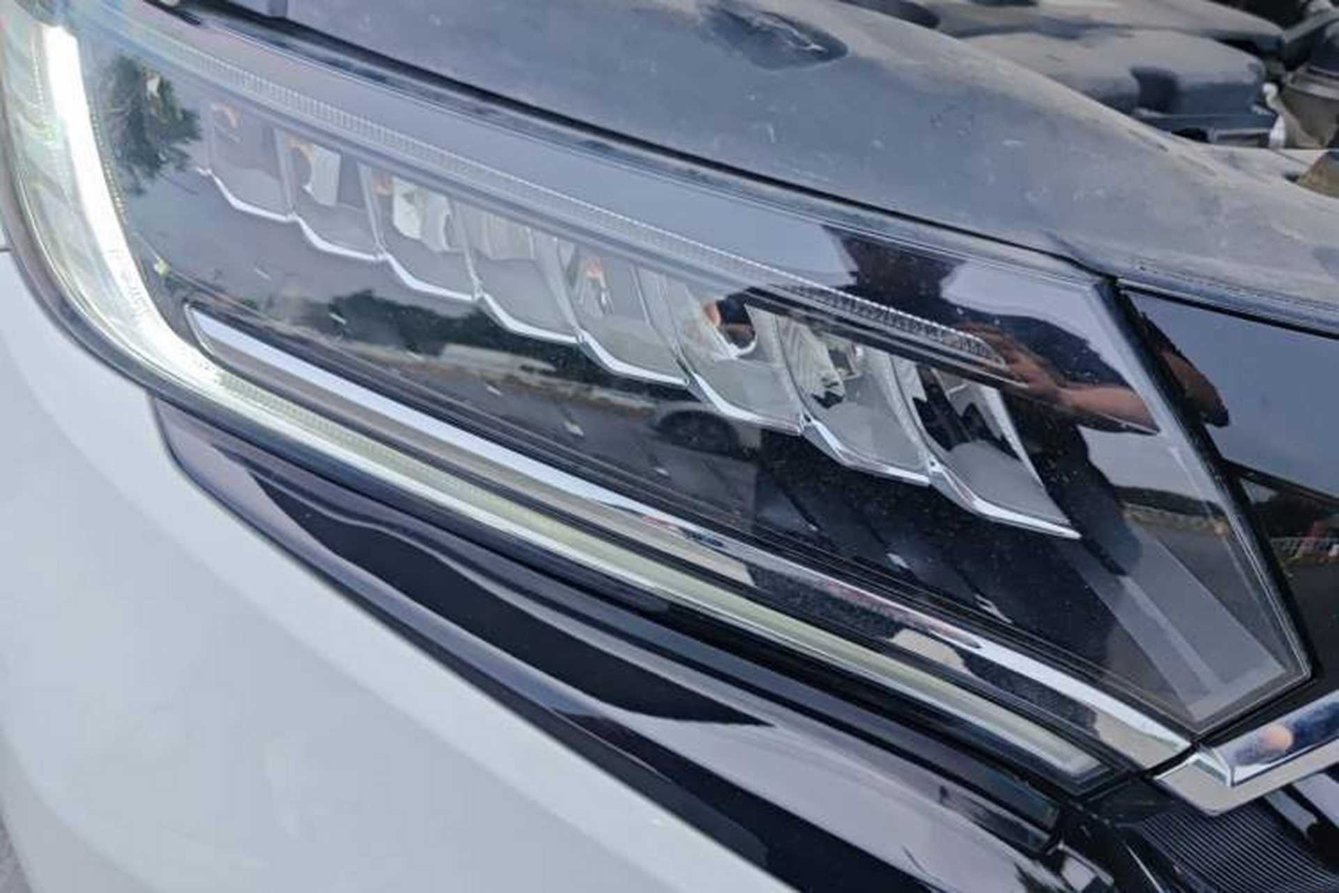 Used Honda UR-V 2020 370TURBO Two-Wheel Drive Luxury Edition Right Front Headlight