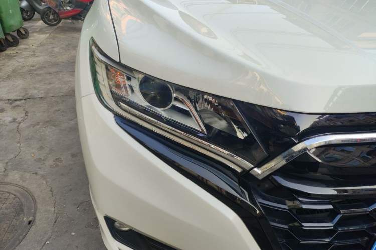 Used Honda UR-V 2020 240TURBO Two-Wheel Drive Zhiyue Version Right Front Headlight