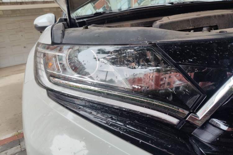Used Honda UR-V 2020 240TURBO Two-Wheel Drive Zhiyue Version Right Front Headlight