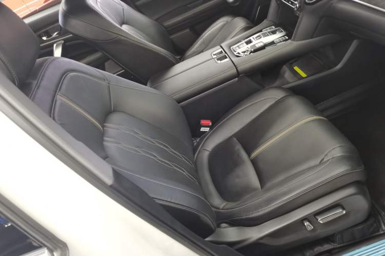 Used Honda UR-V 2020 370TURBO Four-Wheel Drive Prestige Edition Right Front Seat
