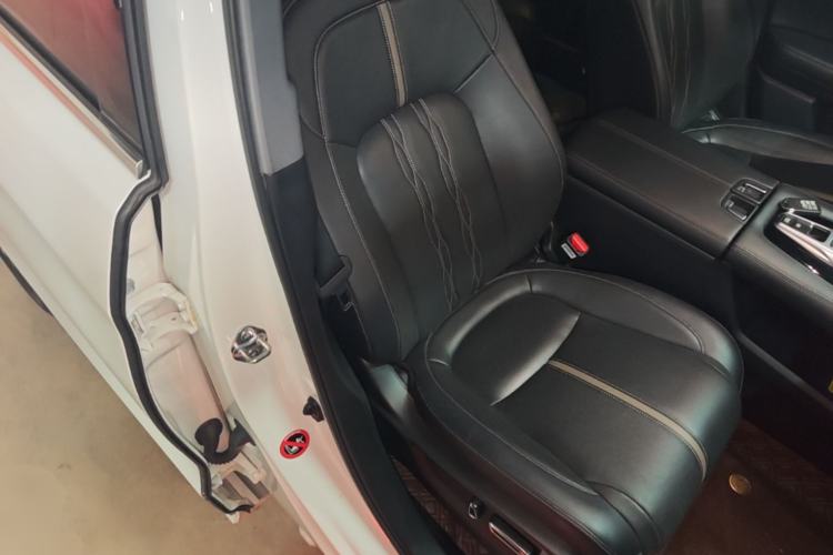 Used Honda UR-V 2020 370TURBO Four-Wheel Drive Prestige Edition Right Front Seat