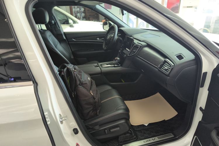 Used Honda UR-V 2020 240TURBO Two-Wheel Drive Zhiyue Version Right Front Seat