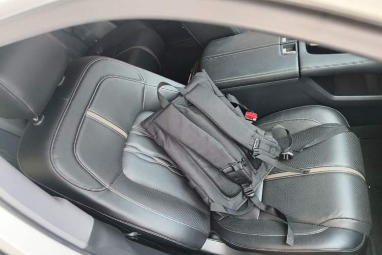 Used Honda UR-V 2020 370TURBO Two-Wheel Drive Luxury Edition Right Front Seat