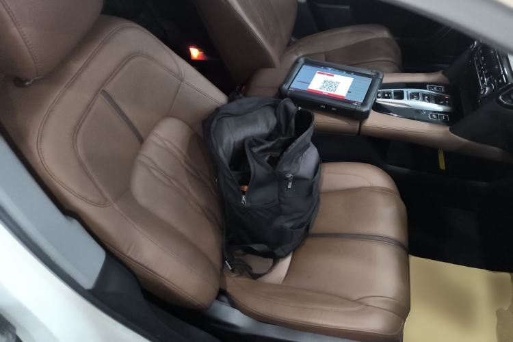 Used Honda UR-V 2020 370TURBO Four-Wheel Drive Prestige Edition Right Front Seat