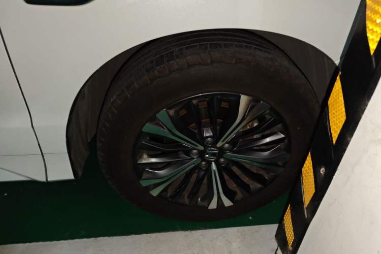 Used Honda UR-V 2020 370TURBO Two-Wheel Drive Luxury Edition Right Front Wheel Hub