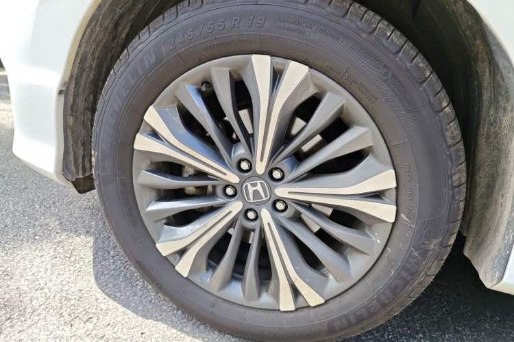 Used Honda UR-V 2020 370TURBO Two-Wheel Drive Luxury Edition Right Front Wheel Hub