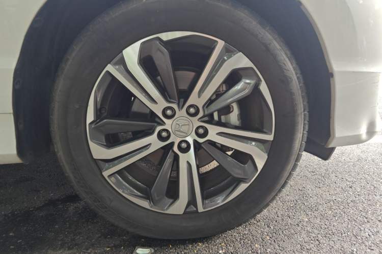Used Honda UR-V 2020 240TURBO Two-Wheel Drive Zhiyue Version Right Front Wheel Hub
