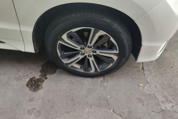 Used Honda UR-V 2020 240TURBO Two-Wheel Drive Zhiyue Version Right Front Wheel Hub