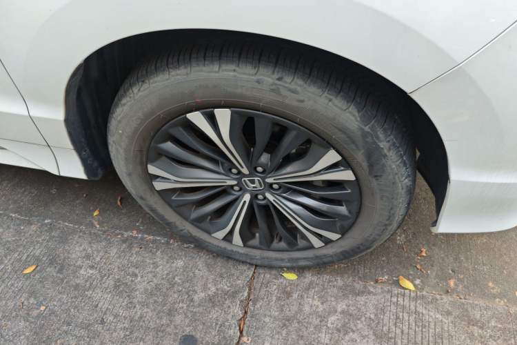 Used Honda UR-V 2020 370TURBO Two-Wheel Drive Luxury Edition Right Front Wheel Hub