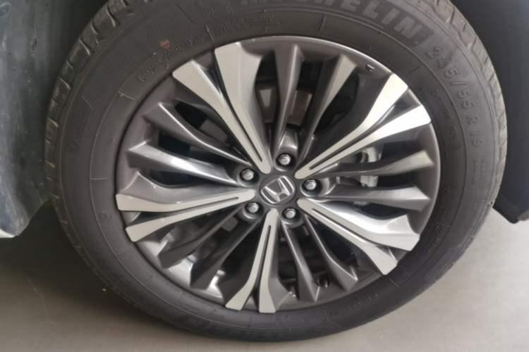 Used Honda UR-V 2020 370TURBO Two-Wheel Drive Luxury Edition Right Front Wheel Hub