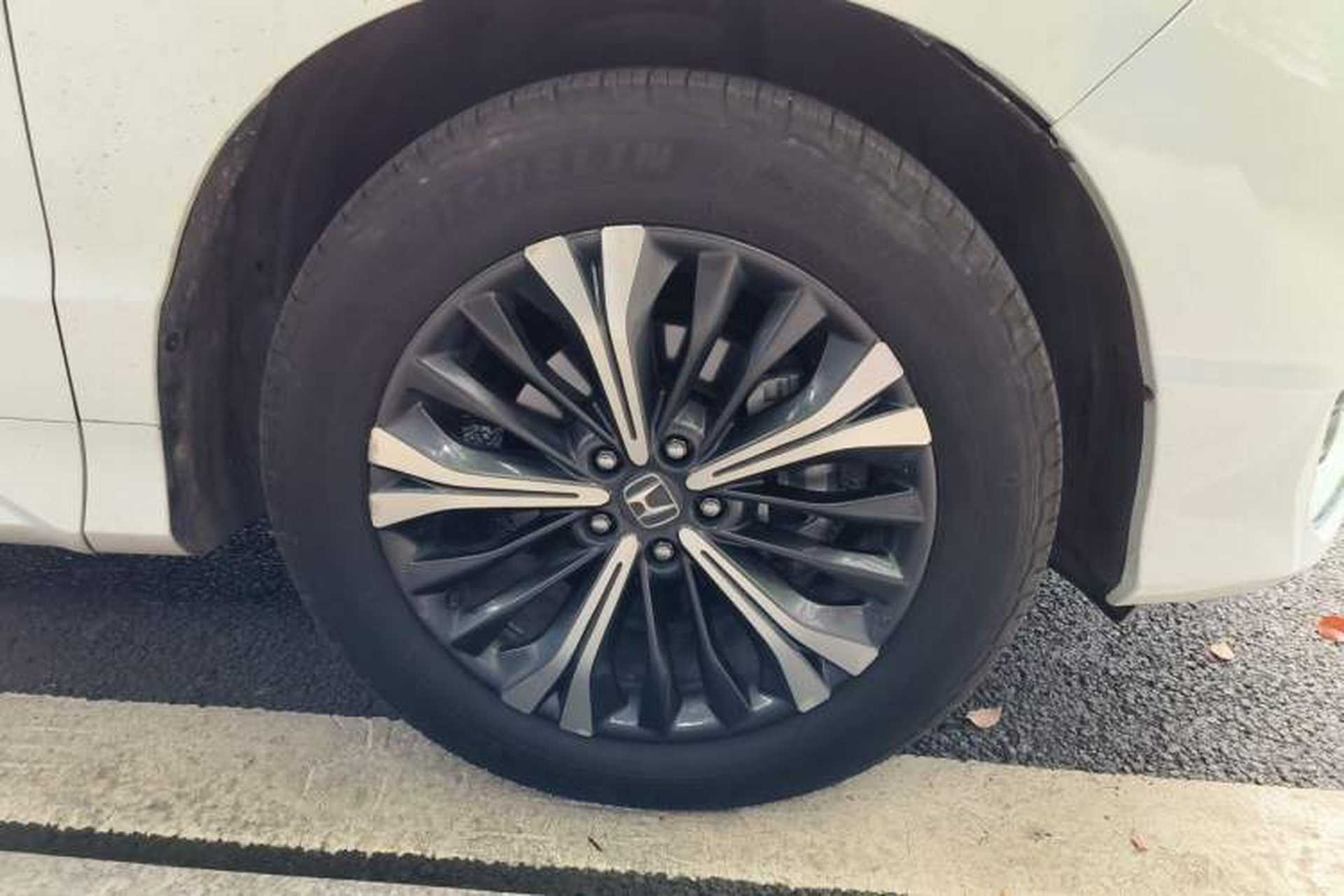 Used Honda UR-V 2020 370TURBO Two-Wheel Drive Luxury Edition Right Front Wheel Hub