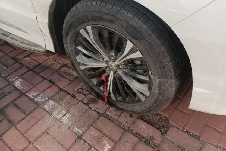 Used Honda UR-V 2020 370TURBO Two-Wheel Drive Luxury Edition Right Front Wheel Hub