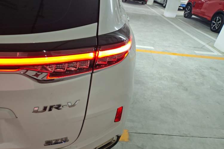Used Honda UR-V 2020 370TURBO Two-Wheel Drive Luxury Edition Right Rear Taillight