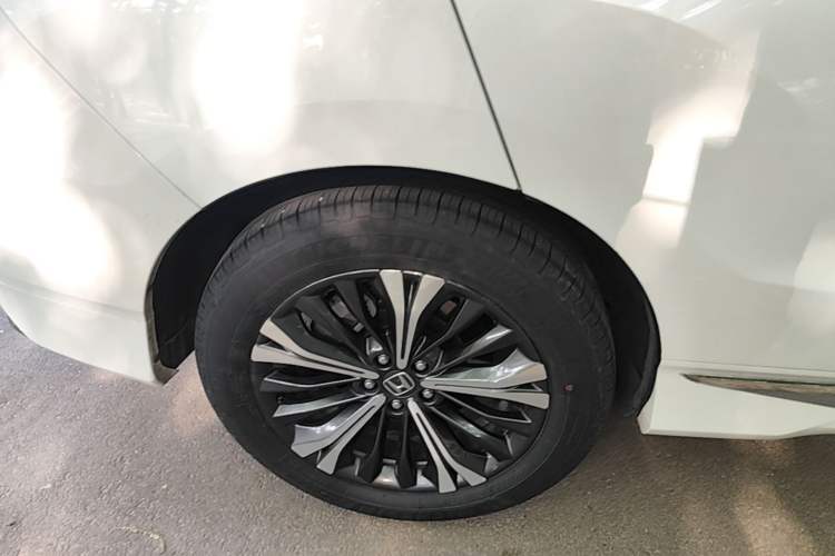Used Honda UR-V 2020 370TURBO Two-Wheel Drive Luxury Edition Right Rear Wheel Hub