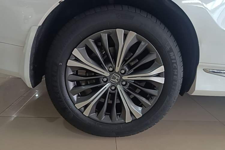 Used Honda UR-V 2020 370TURBO Two-Wheel Drive Luxury Edition Right Rear Wheel Hub