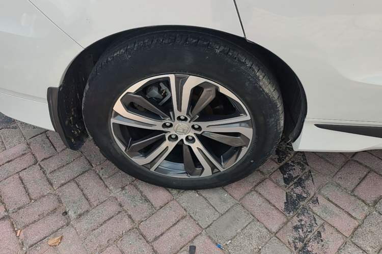 Used Honda UR-V 2020 240TURBO Two-Wheel Drive Zhiyue Version Right Rear Wheel Hub