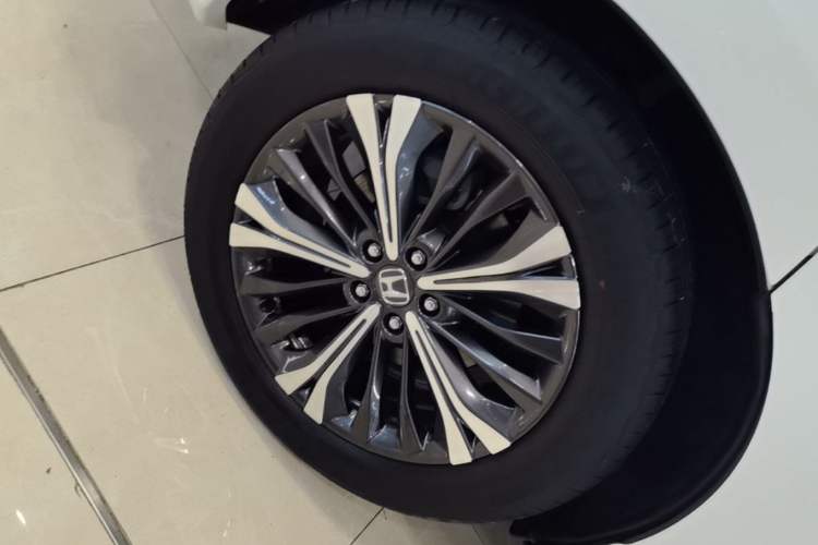 Used Honda UR-V 2020 370TURBO Two-Wheel Drive Luxury Edition Right Rear Wheel Hub