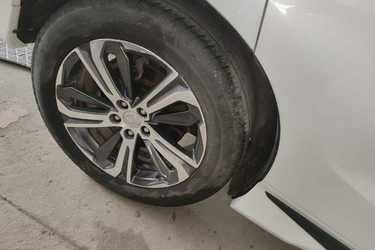 Used Honda UR-V 2020 240TURBO Two-Wheel Drive Zhiyue Version Right Rear Wheel Hub
