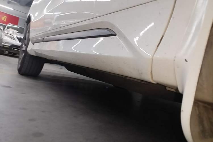 Used Honda UR-V 2020 240TURBO Two-Wheel Drive Zhiyue Version Right Side Sill