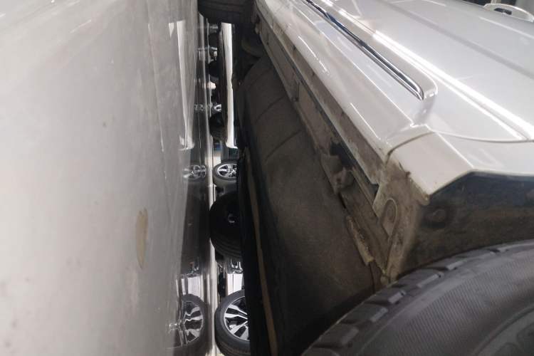 Used Honda UR-V 2020 370TURBO Two-Wheel Drive Luxury Edition Right Side Sill