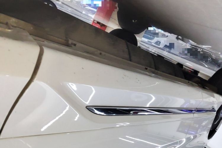 Used Honda UR-V 2020 370TURBO Two-Wheel Drive Luxury Edition Right Side Sill
