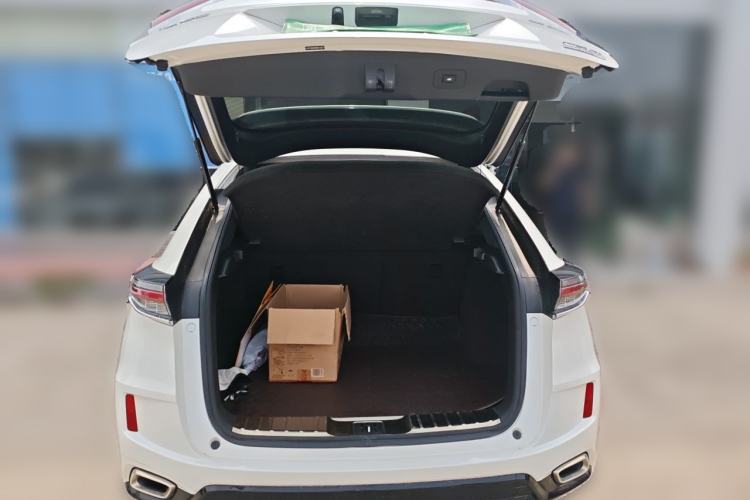Used Honda UR-V 2020 370TURBO Two-Wheel Drive Luxury Edition Trunk