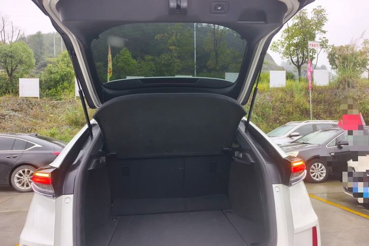 Used Honda UR-V 2020 370TURBO Four-Wheel Drive Prestige Edition Trunk