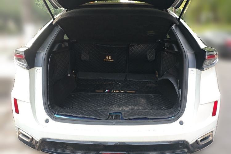 Used Honda UR-V 2020 370TURBO Two-Wheel Drive Luxury Edition Trunk