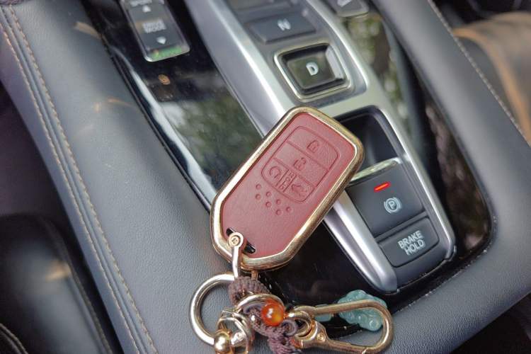 Used Honda UR-V 2020 370TURBO Two-Wheel Drive Luxury Edition Vehicle Key