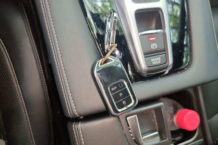Used Honda UR-V 2020 370TURBO Two-Wheel Drive Luxury Edition Vehicle Key