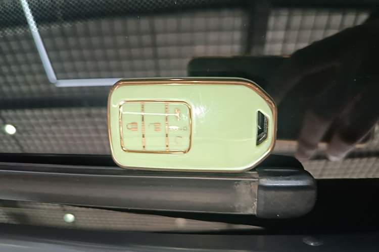 Used Honda UR-V 2020 370TURBO Two-Wheel Drive Luxury Edition Vehicle Key