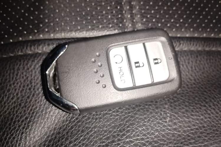 Used Honda UR-V 2020 240TURBO Two-Wheel Drive Zhiyue Version Vehicle Key