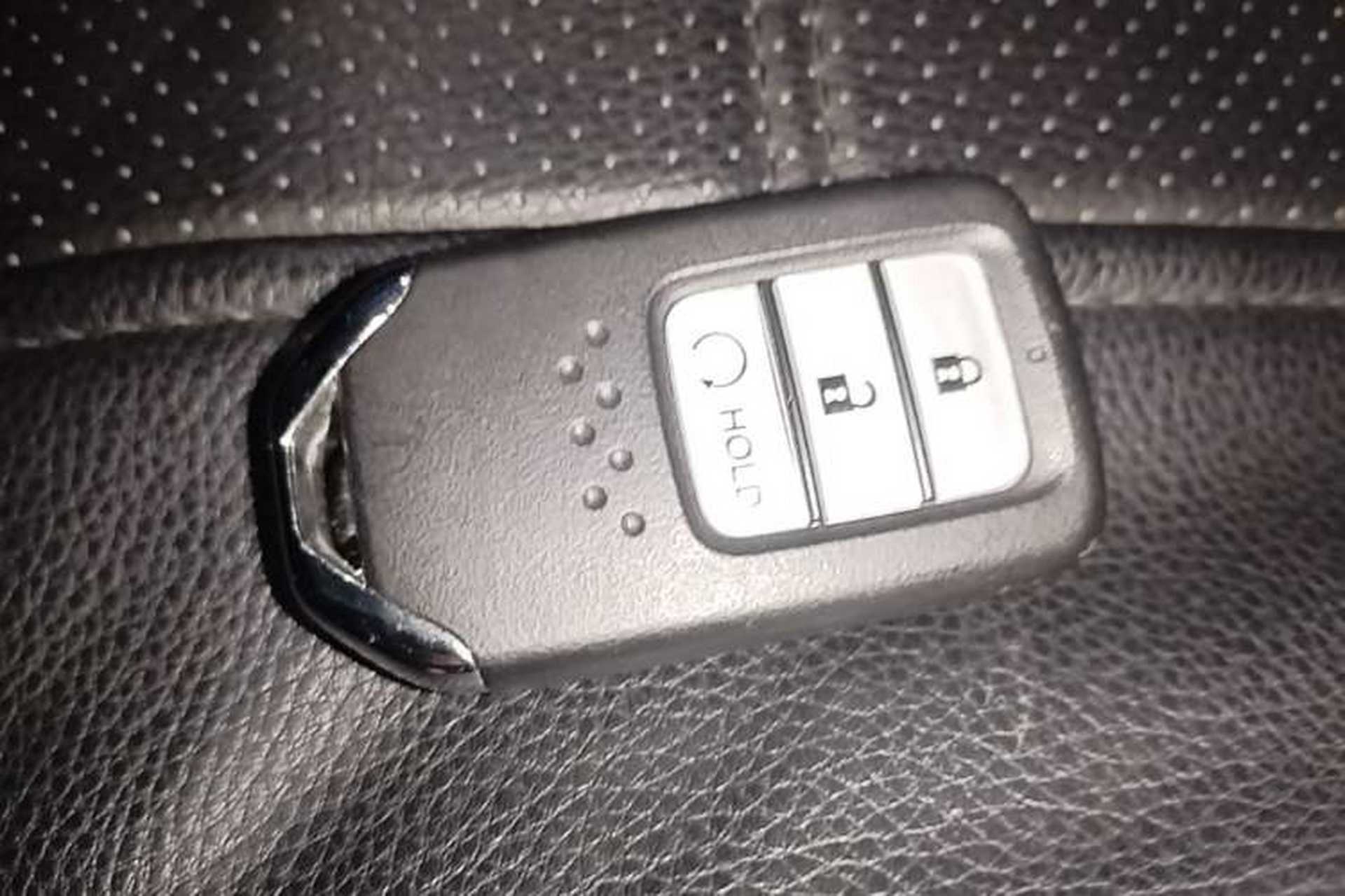 Used Honda UR-V 2020 240TURBO Two-Wheel Drive Zhiyue Version Vehicle Key