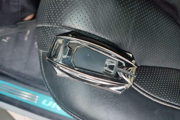 Used Honda UR-V 2020 240TURBO Two-Wheel Drive Zhiyue Version Vehicle Key