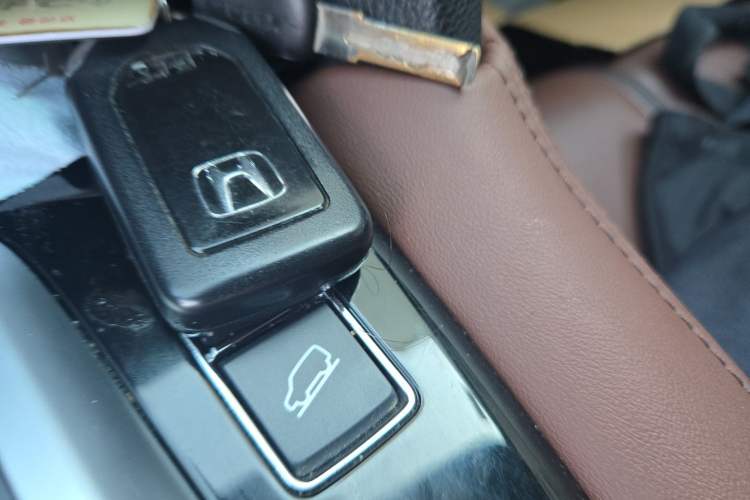 Used Honda UR-V 2020 370TURBO Four-Wheel Drive Prestige Edition Vehicle Key