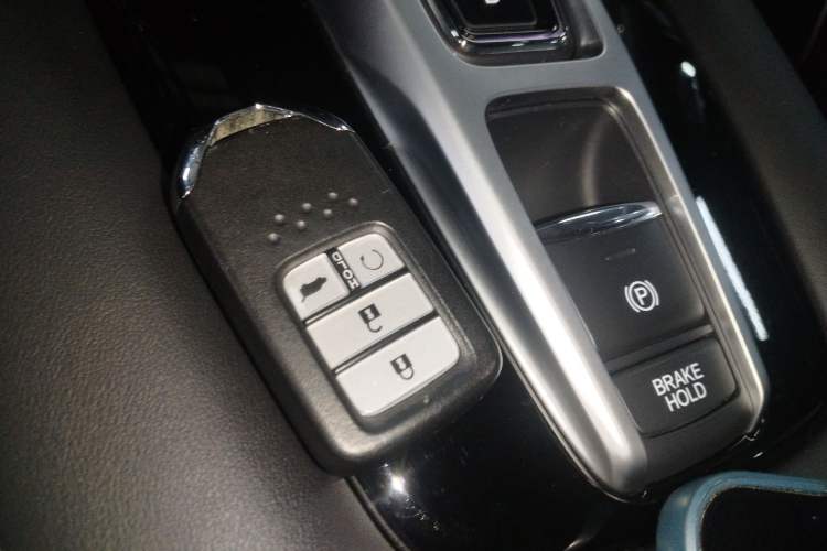 Used Honda UR-V 2020 370TURBO Two-Wheel Drive Luxury Edition Vehicle Key