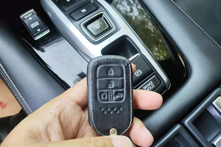 Used Honda UR-V 2020 370TURBO Two-Wheel Drive Luxury Edition Vehicle Key