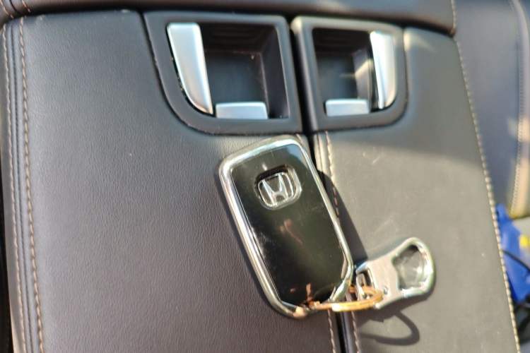 Used Honda UR-V 2020 370TURBO Two-Wheel Drive Luxury Edition Vehicle Key