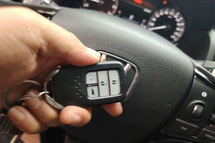 Used Honda UR-V 2020 370TURBO Two-Wheel Drive Luxury Edition Vehicle Key