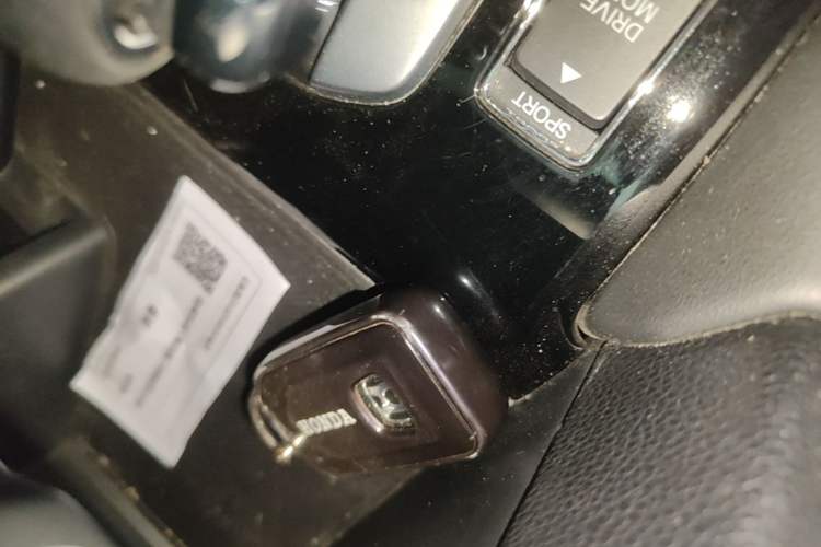 Used Honda UR-V 2020 240TURBO Two-Wheel Drive Zhiyue Version Vehicle Key