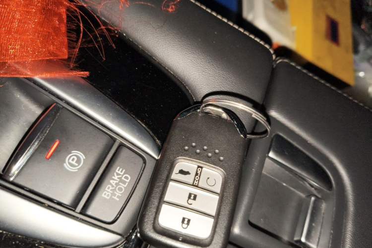 Used Honda UR-V 2020 240TURBO Front-Wheel Drive Elegant Edition Vehicle Key