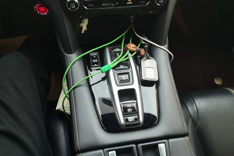 Used Honda UR-V 2020 370TURBO Two-Wheel Drive Luxury Edition Gear Lever
