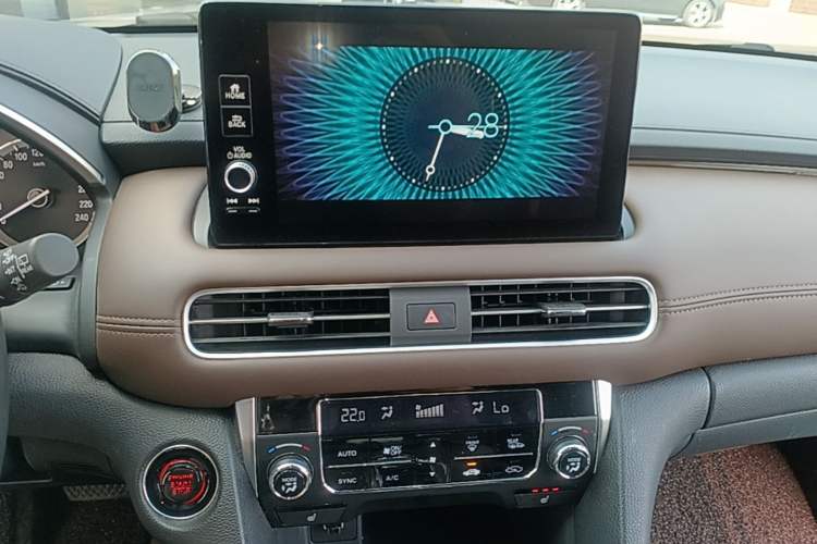 Used Honda UR-V 2023 370TURBO Two-Wheel-Drive Luxury Edition Audio And AC Panel