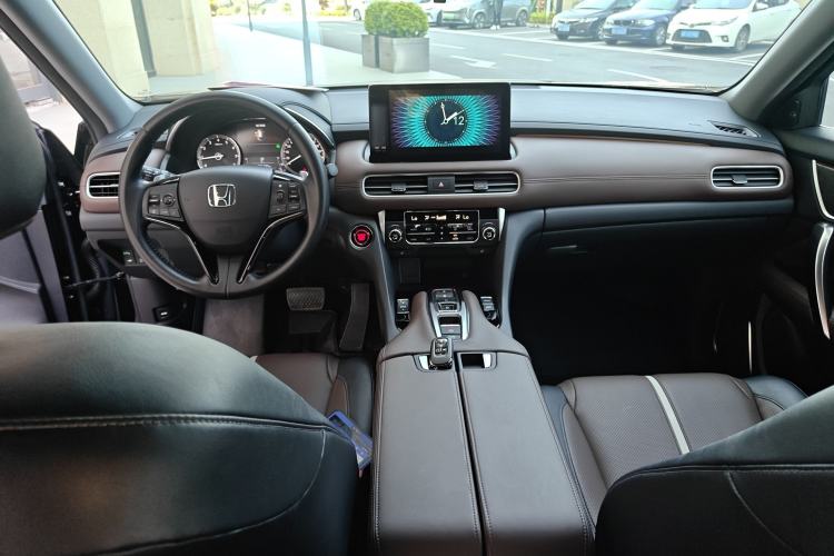 Used Honda UR-V 2023 370TURBO Two-Wheel-Drive Luxury Edition Center Console