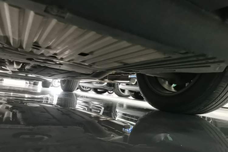 Used Honda UR-V 2023 370TURBO Two-Wheel-Drive Luxury Edition Chassis Rear Left