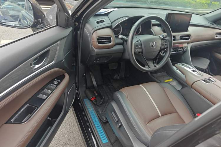 Used Honda UR-V 2023 370TURBO Two-Wheel-Drive Luxury Edition Driver Seat