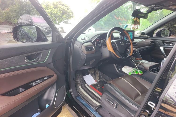 Used Honda UR-V 2023 370TURBO Two-Wheel-Drive Luxury Edition Driver Seat